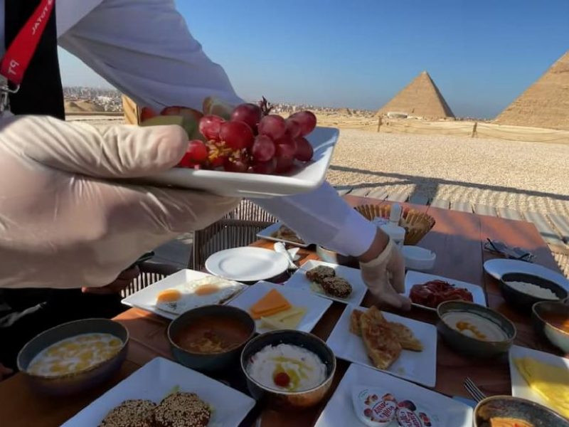FOOD TOUR FOR LUNCH OR DINNER AT REAL EGYPTIAN RESTURANTS